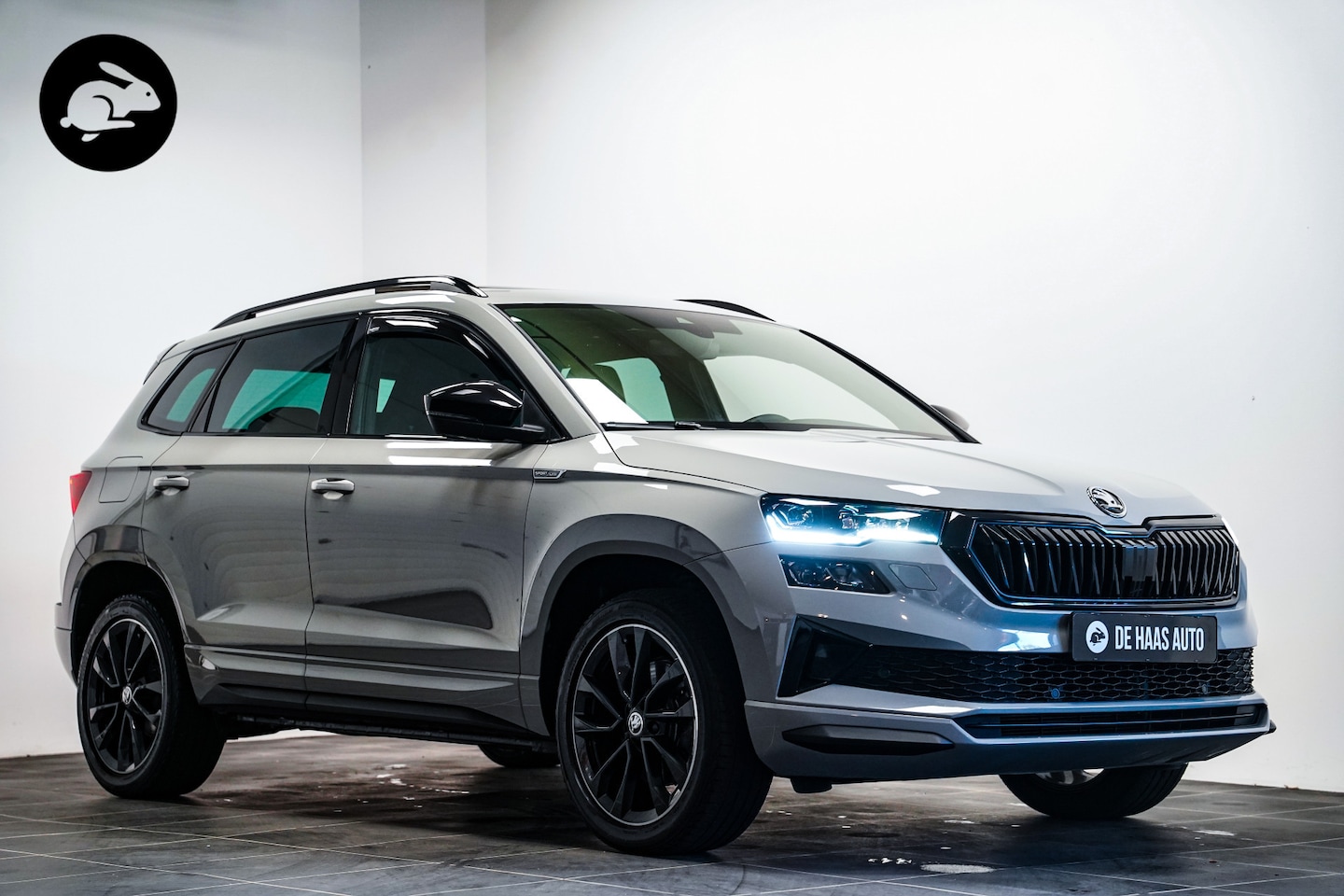 Skoda Karoq - 1.5 TSI ACT Sportline Business 1.5 TSI ACT Sportline Business - AutoWereld.nl