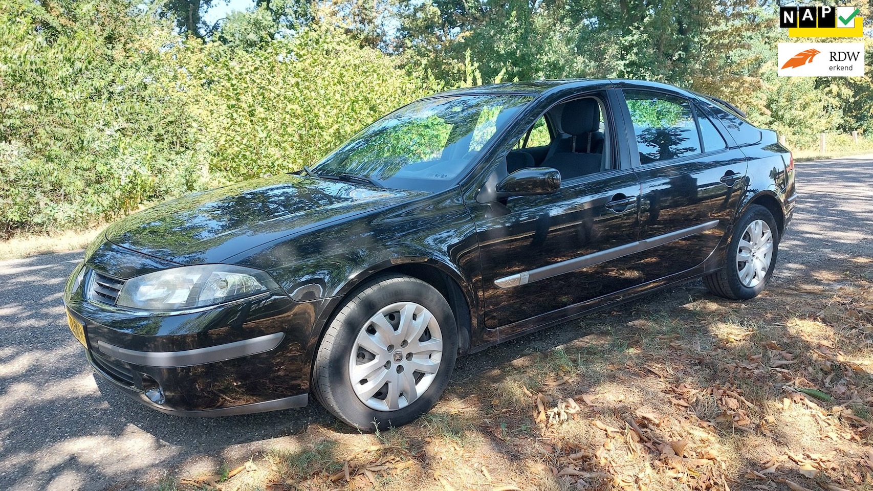 Renault Laguna - 1.6-16V Business 1.6-16V Business - AutoWereld.nl