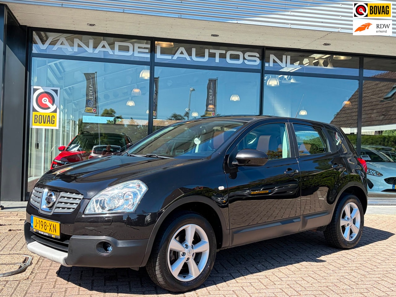 Nissan Qashqai - 2.0 Tekna Pamorama Leer Xenon Clima Cruise Volledig Dealeronderhouden! - AutoWereld.nl