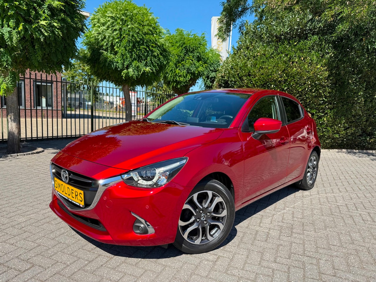Mazda 2 - 1.5 Skyactiv-G 1.5 Skyactiv-G, Clima, Navigatie, Cruise Control, Achteruitrijcamera, LM-velgen 16", Parke - AutoWereld.nl