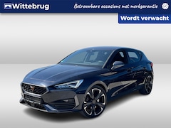 CUPRA Leon - 1.4 e-Hybrid 245pk VZ Performance / Achteruitrijcamera / Virtual Cockpit / Verwarmbare voo