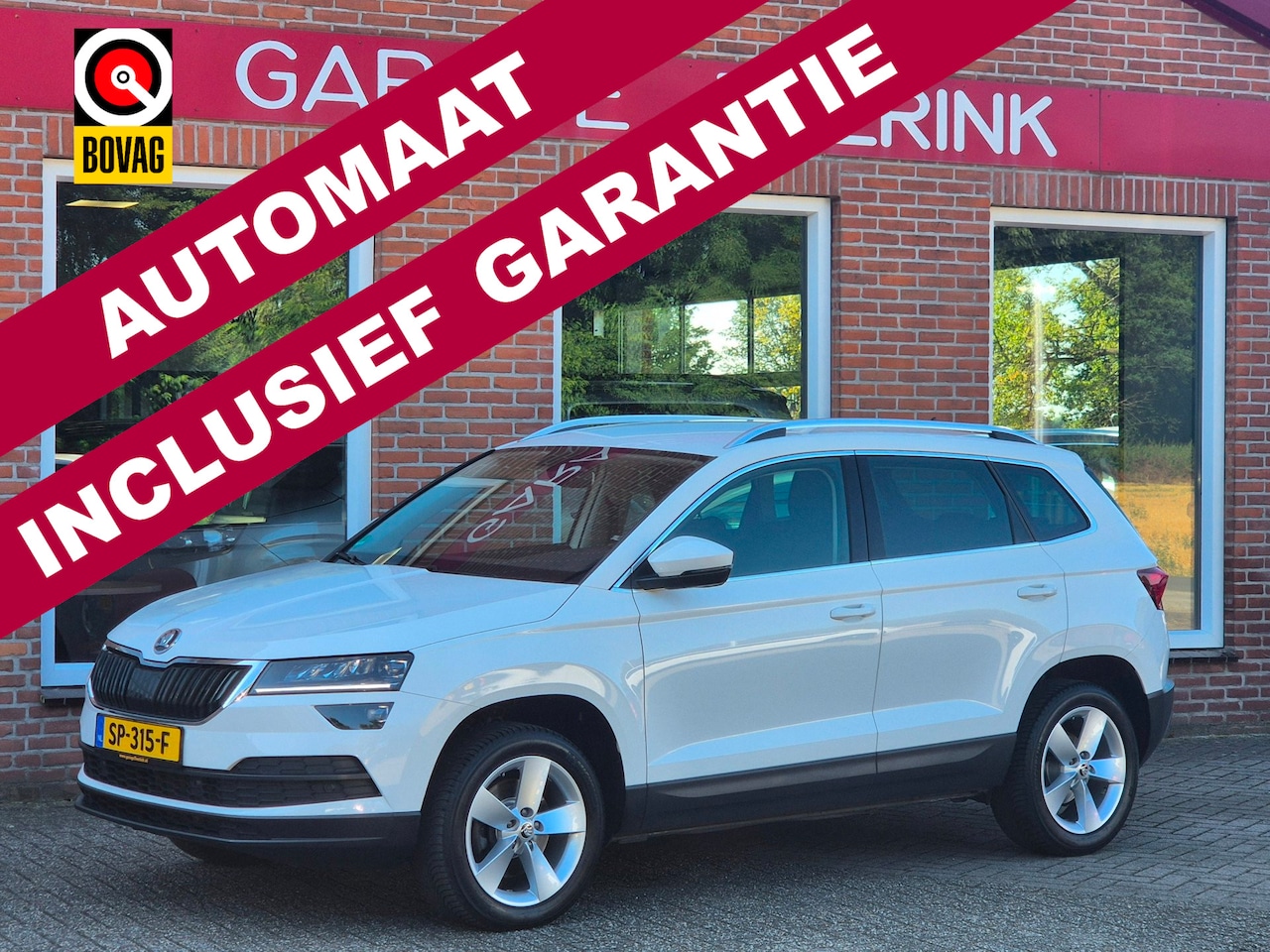 Skoda Karoq - 1.5 TSI ACT Style 150PK 5drs AUTOMAAT clima, adapt.cruise, navi, carplay, trekhaak, camera - AutoWereld.nl