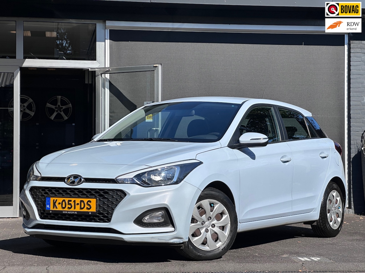 Hyundai i20 - 1.0 T-GDI Premium AIRCO / CARPLAY / CRUISE - AutoWereld.nl