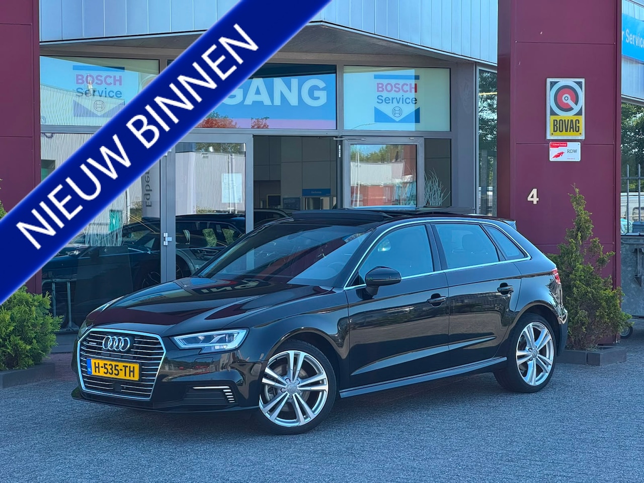 Audi A3 Sportback - 40 e-tron Advance Sport | Pano | Trekhaak - AutoWereld.nl