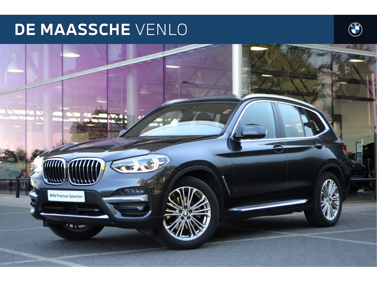 BMW X3 - xDrive20i High Executive Luxury Line Automaat / Panoramadak / Trekhaak / Sportstoelen / He - AutoWereld.nl