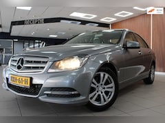 Mercedes-Benz C-klasse - 200 Avantgarde Automaat | Airco | Cruise Control | Parkeer sensoren | Navi
