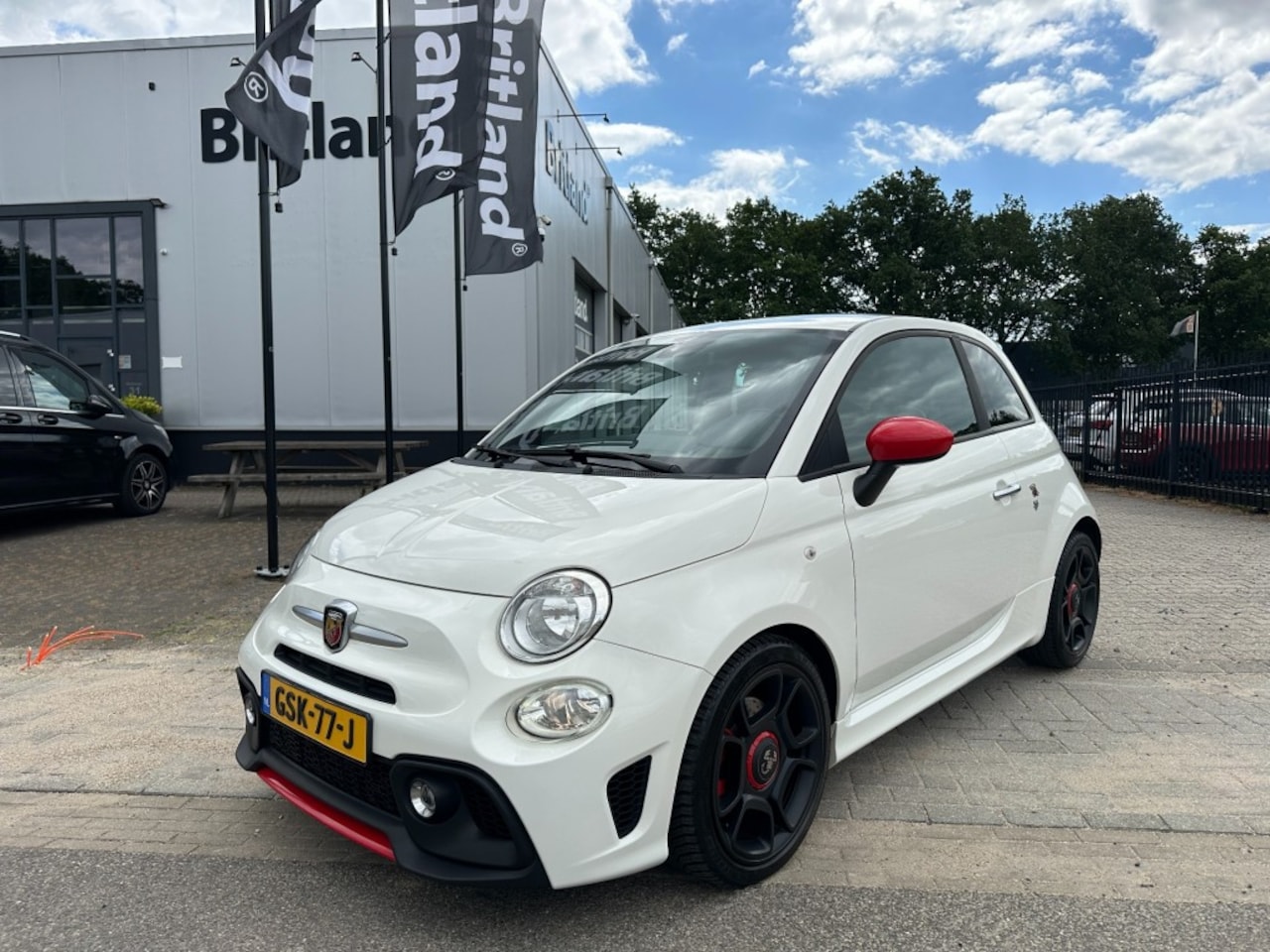 Fiat 500 Abarth - 1.4 T-Jet Abarth 595 Pista 160pk bj2019 *Navi *Apple carplay *PDC - AutoWereld.nl