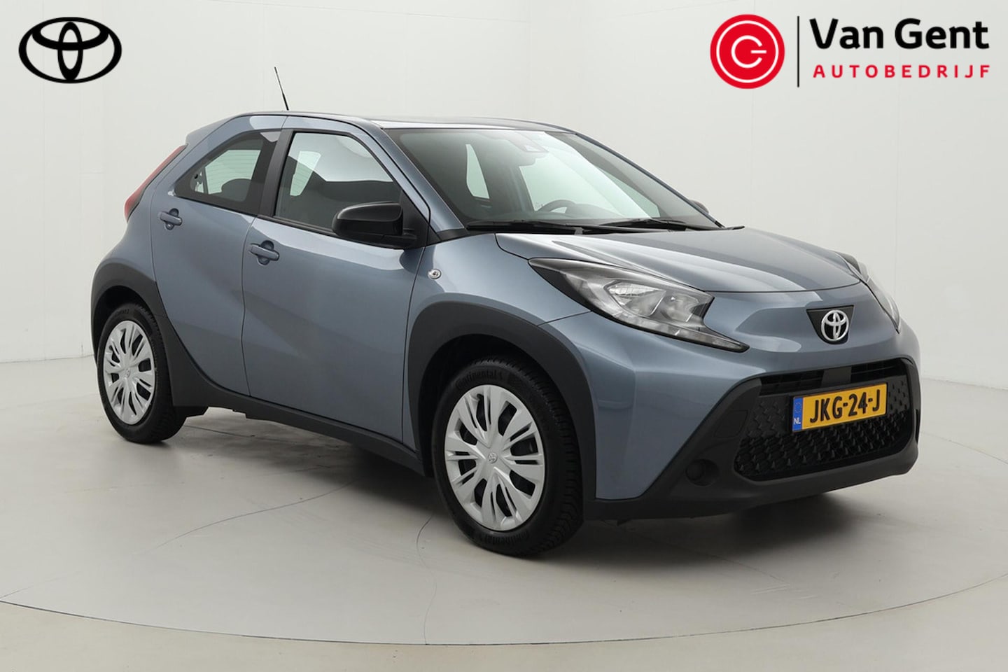 Toyota Aygo X - 1.0 VVT-i MT Play | Apple Carplay / Android Auto | Adaptive Cruise | Airco | Camera | Rijs - AutoWereld.nl