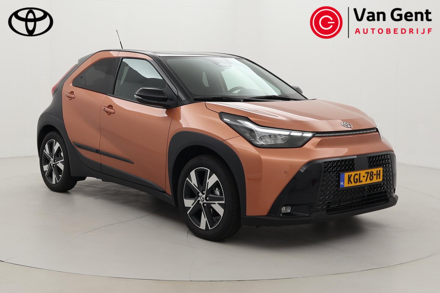 Toyota Aygo X - Hybrid 115 pulse | Apple Carplay / Android Auto | Keyless | Parkeersensoren voor/achter | - AutoWereld.nl