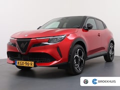 Alfa Romeo Junior - Ibrida Ti | 10, 25" digitaal instrumentarium | 18" lichtmetalen velgen - Fori | Automatisc