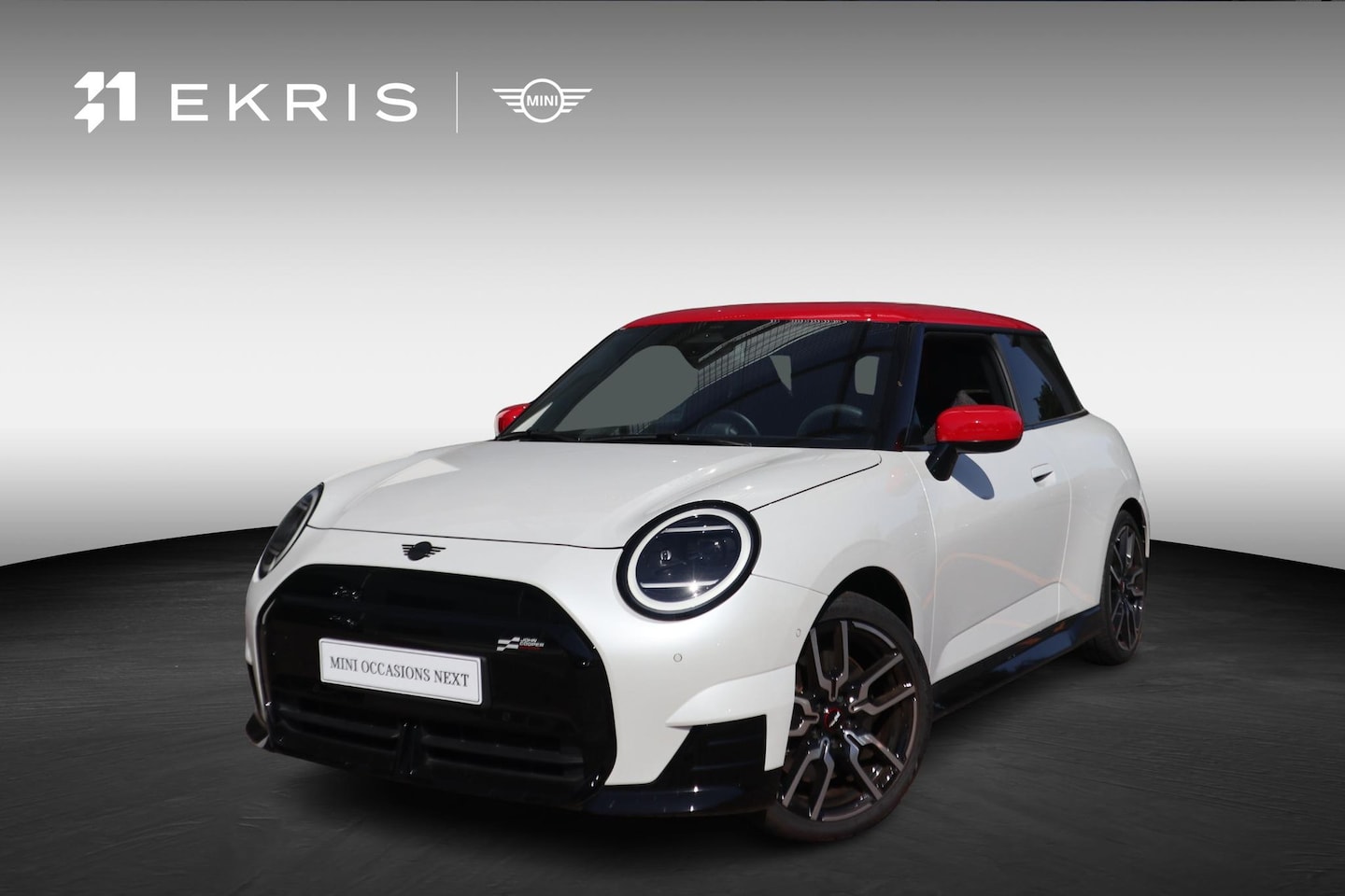 MINI Electric - 3-Deurs Cooper SE | John Cooper Works uitvoering | Pakket M | SOH 98% | - AutoWereld.nl