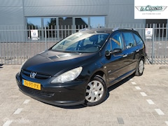 Peugeot 307 SW - 1.6 16V Navtech | airco | trekhaak | pano