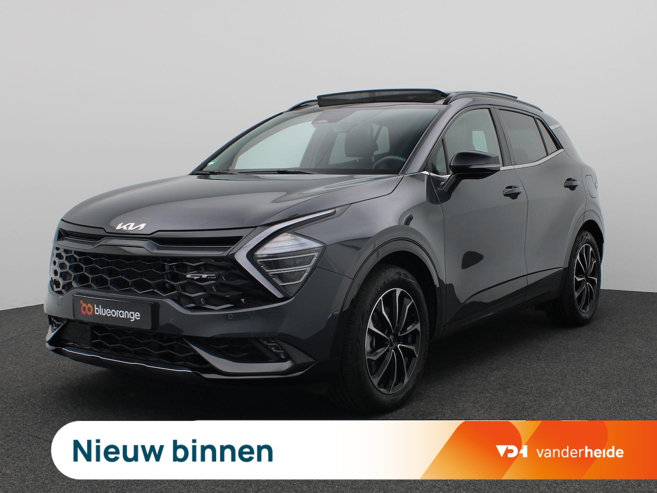 Kia Sportage - 1.6 T-GDi Hybrid GT-Line 230PK Aut. Panoramadak, Trekhaak, Keyless, 18" LM Velgen, Achteru - AutoWereld.nl