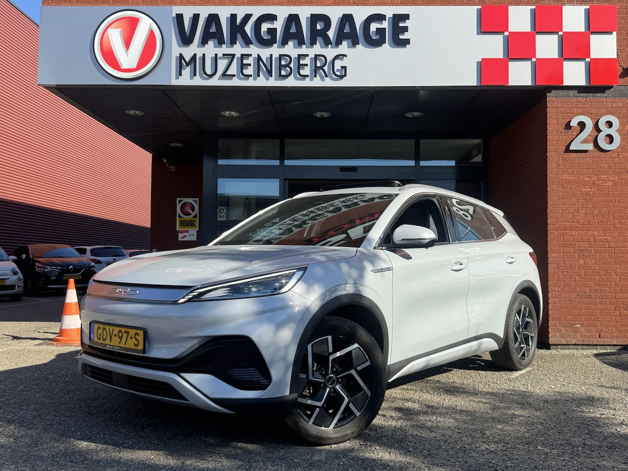 BYD Atto 3 - Design 60 kWh // NAVI // 360 CAMERA // PANO/ SCHUIF-KANTELDAK // ADAPTIVE CRUISE // - AutoWereld.nl