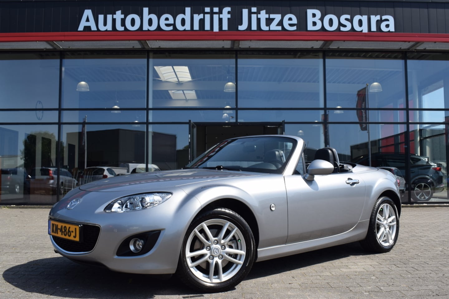 Mazda MX-5 Roadster Coupé - 1.8 TS+ Zwart Leder | Stoelverwarming | 16 Inch LMV | ECC | Originele Audio - AutoWereld.nl