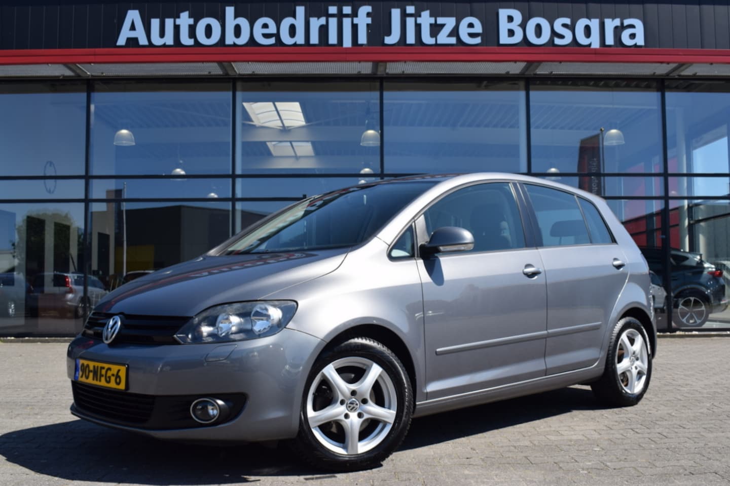Volkswagen Golf Plus - 1.4 TSi Trendline ECC | Full Map Navi | Trekhaak | Isofix | Volledig Onderhouden!! - AutoWereld.nl