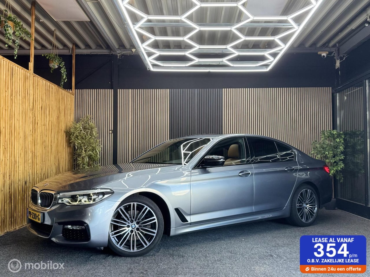 BMW 5-serie - 520i High Executive M Sport |Pano|Led|Navi|Cam| - AutoWereld.nl