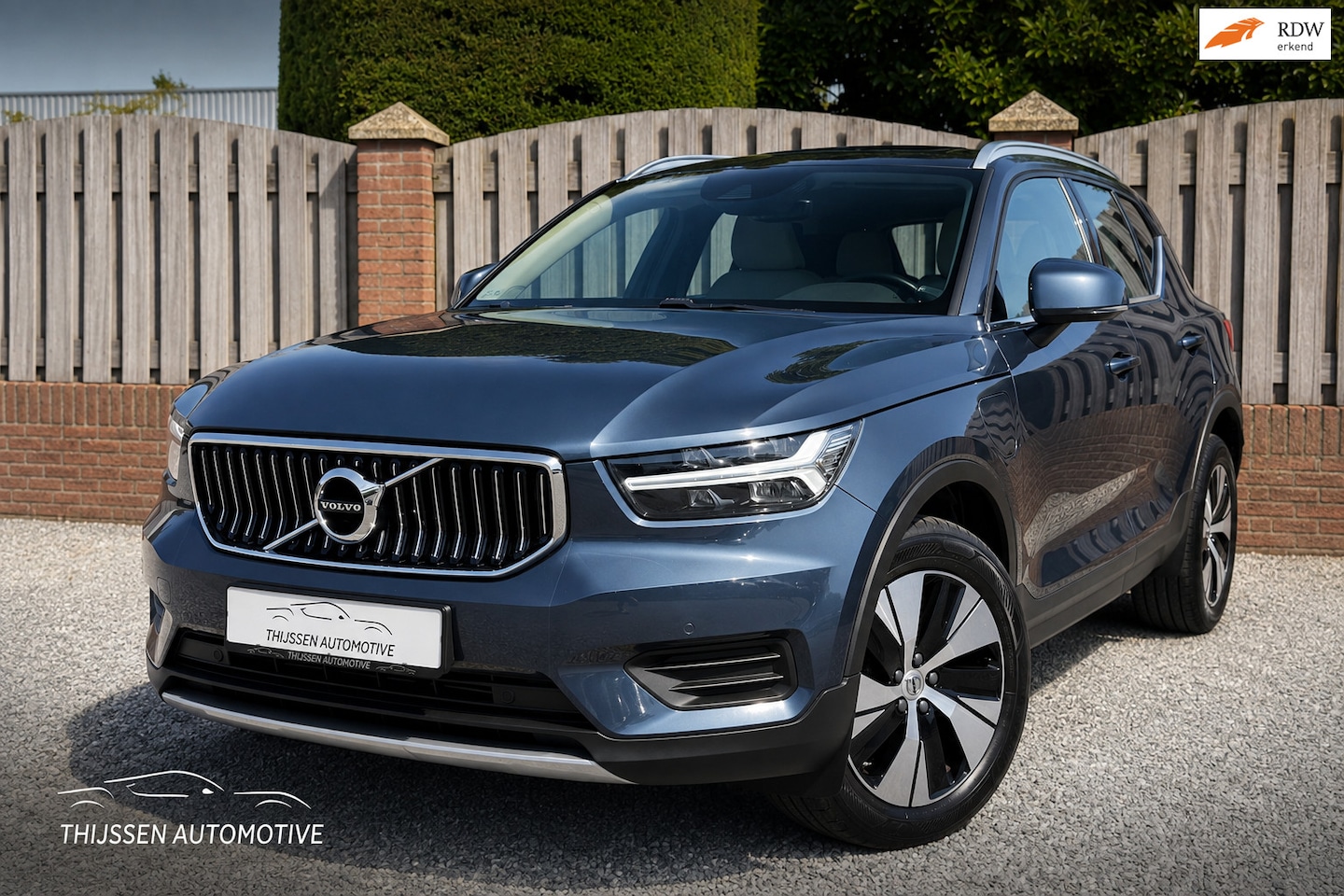 Volvo XC40 - 1.5 T4 Recharge Inscription LEER TREKHAAK NAVI CLIMATE CONTROL - AutoWereld.nl