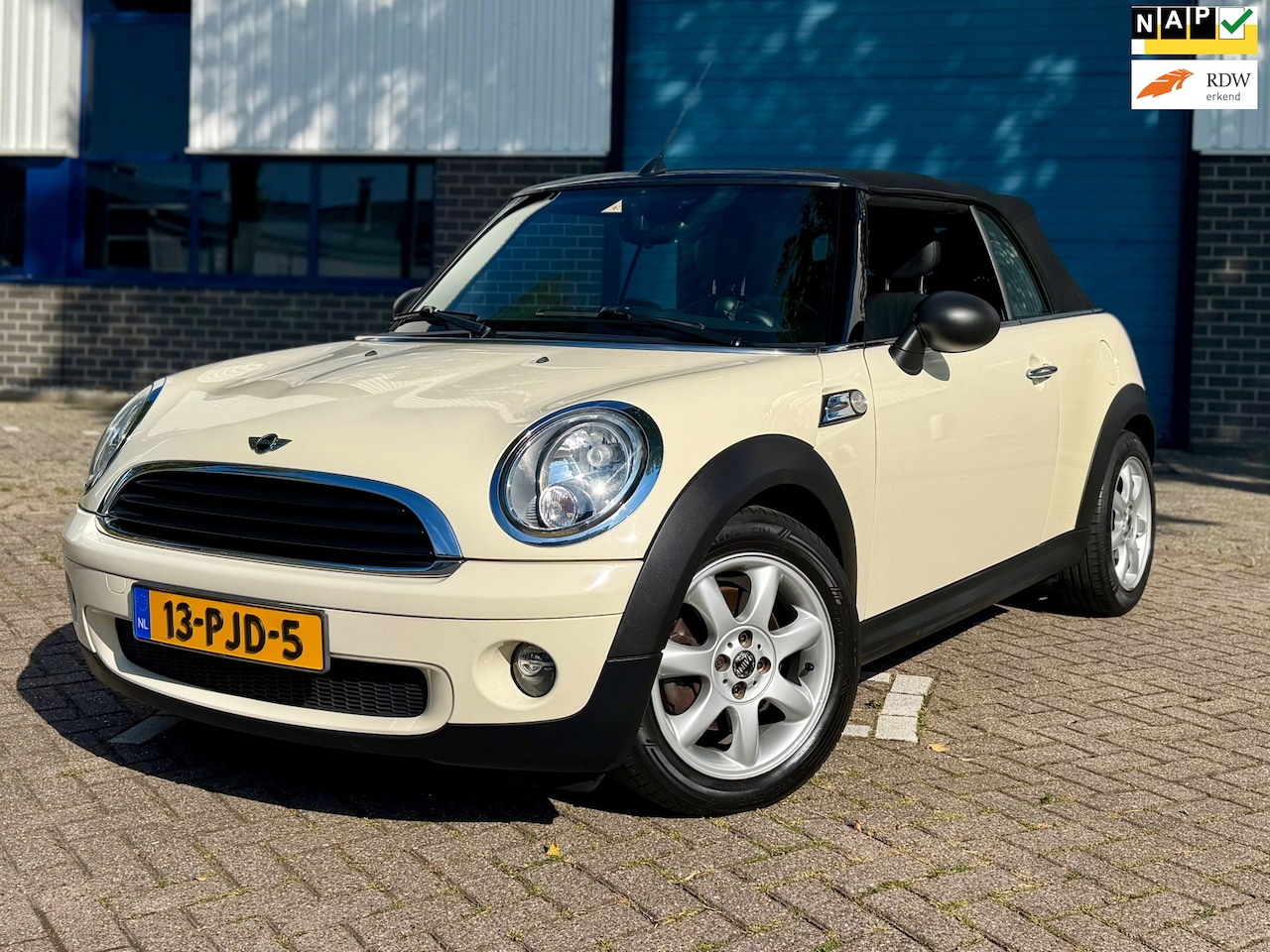 MINI Cabrio - One 1.6 50th Anniversary * NAP * LEDER * STOELVERWARMING * AIRCO * - AutoWereld.nl