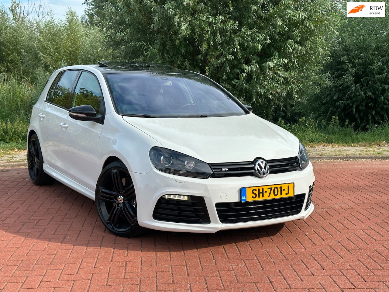 Volkswagen Golf - 2.0 R 4-Motion DSG/Pano/stage 2 tuning - AutoWereld.nl