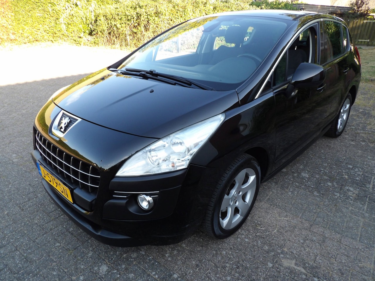 Peugeot 3008 - 1.6 VTi Blue Lease airco - AutoWereld.nl