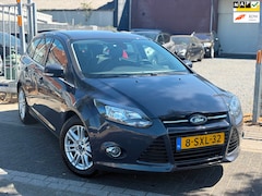 Ford Focus Wagon - 1.0 EcoBoost Edition Plus | D-Riem VV | Trekhaak | Navigatie | Climate control | Automatis