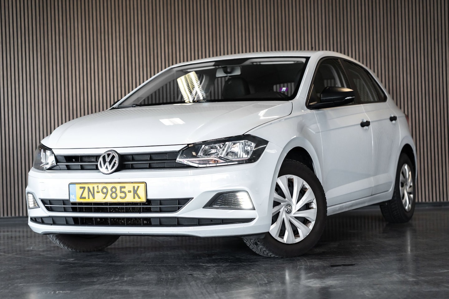 Volkswagen Polo - 1.0 MPI Trendline I ASCOT GREY I BLEUTOOTH - AutoWereld.nl