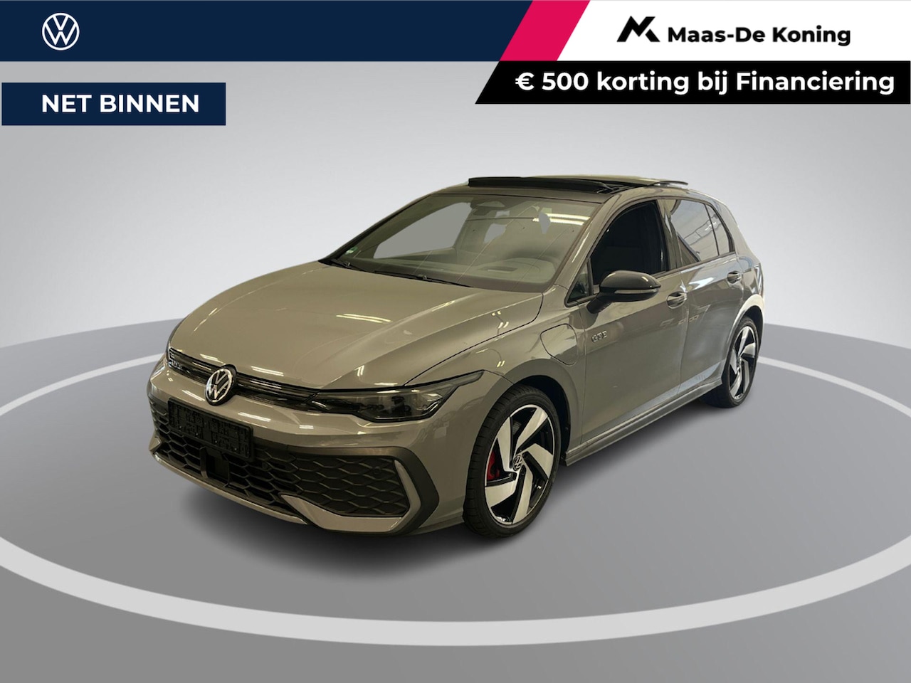 Volkswagen Golf - 1.5 eHybrid 272pk DSG GTE · Panoramadak · Camera · Matrix LED · Stuur- & Stoelverwarming · - AutoWereld.nl