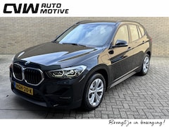 BMW X1 - xDrive25e 220pk | Leder | Navigatie | LED | Cruise control | 17 inch velgen | Camera | DAB