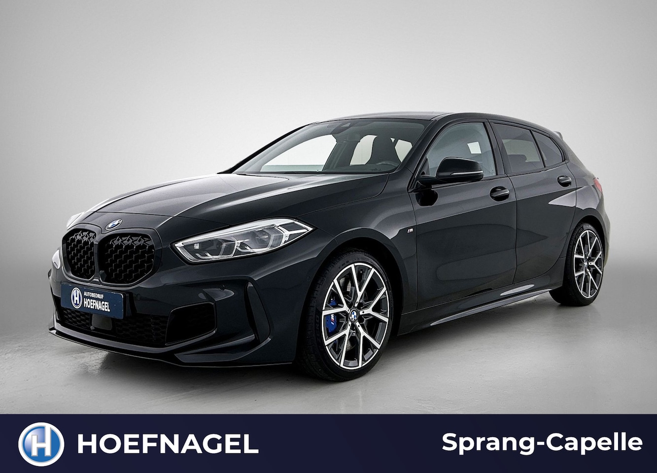 BMW 1-serie - M135i xDrive | Camera | Stoelverwarming |Harman/Kardon | HeadUp Display | Cruise Control - AutoWereld.nl