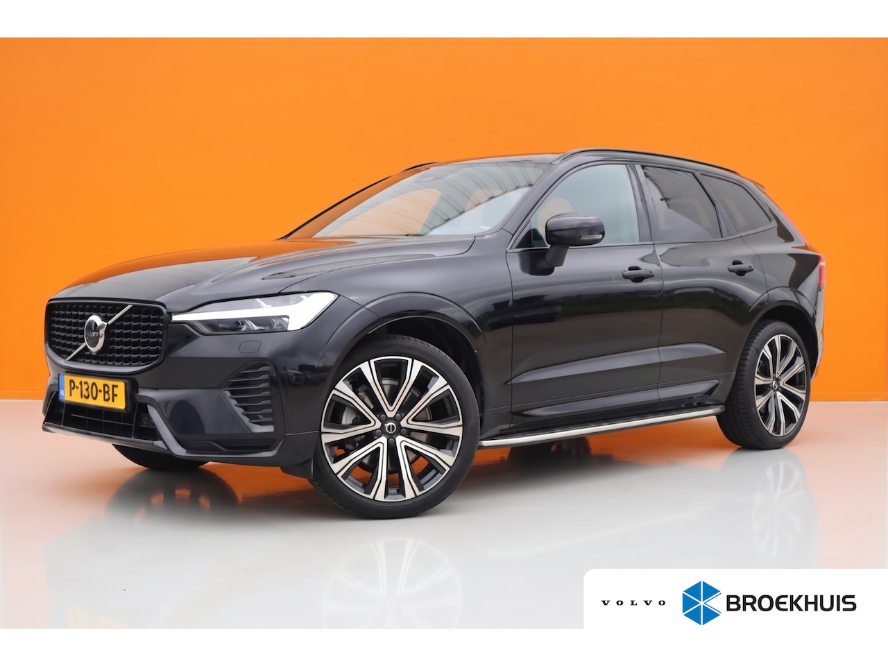 Volvo XC60 - 2.0 B5 R-Design | Harman Kardon | Cruise Control | Pano | Treeplank | - AutoWereld.nl