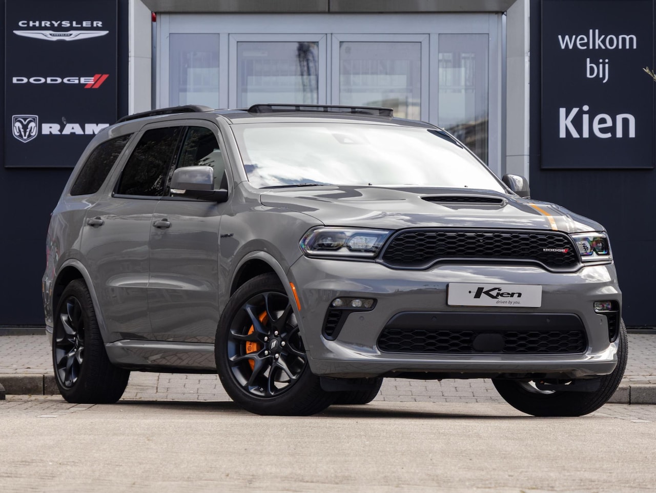 Dodge Durango - R/T 5.7L V8 Dodge Durango R/T 5.7L HEMI V8 | VAN | 360 PK | Adaptive cruise control - AutoWereld.nl