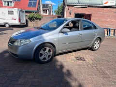 Nissan Primera - 1.8 Visia