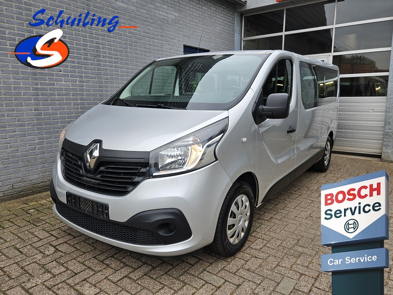 Renault Trafic - 1.6 dCi L2H1 Personenbus Inclusief Afleveringskosten - AutoWereld.nl