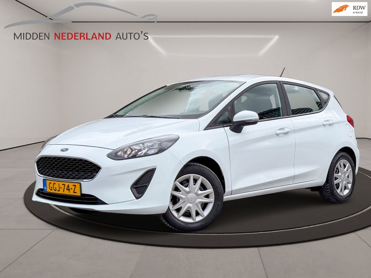Ford Fiesta - 1.1 * NIEUWE APK * PARKEERSENSOREN * CAR PLAY * - AutoWereld.nl