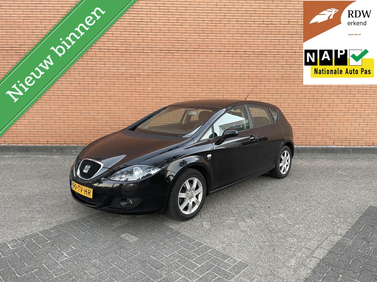 SEAT Leon - 2.0 FSI Stylance AUTOMAAT | NAP | APK-27 | STLVRMN - AutoWereld.nl
