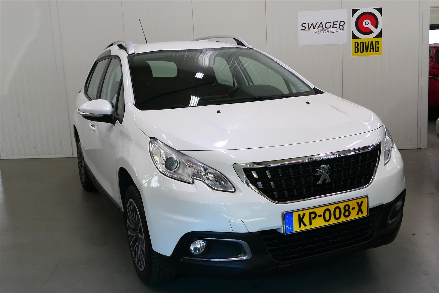 Peugeot 2008 - 1.2 PureTech Blue Lion 1.2 PureTech 110pk Blue Lion (Goed onderhouden&Trekhaak) - AutoWereld.nl