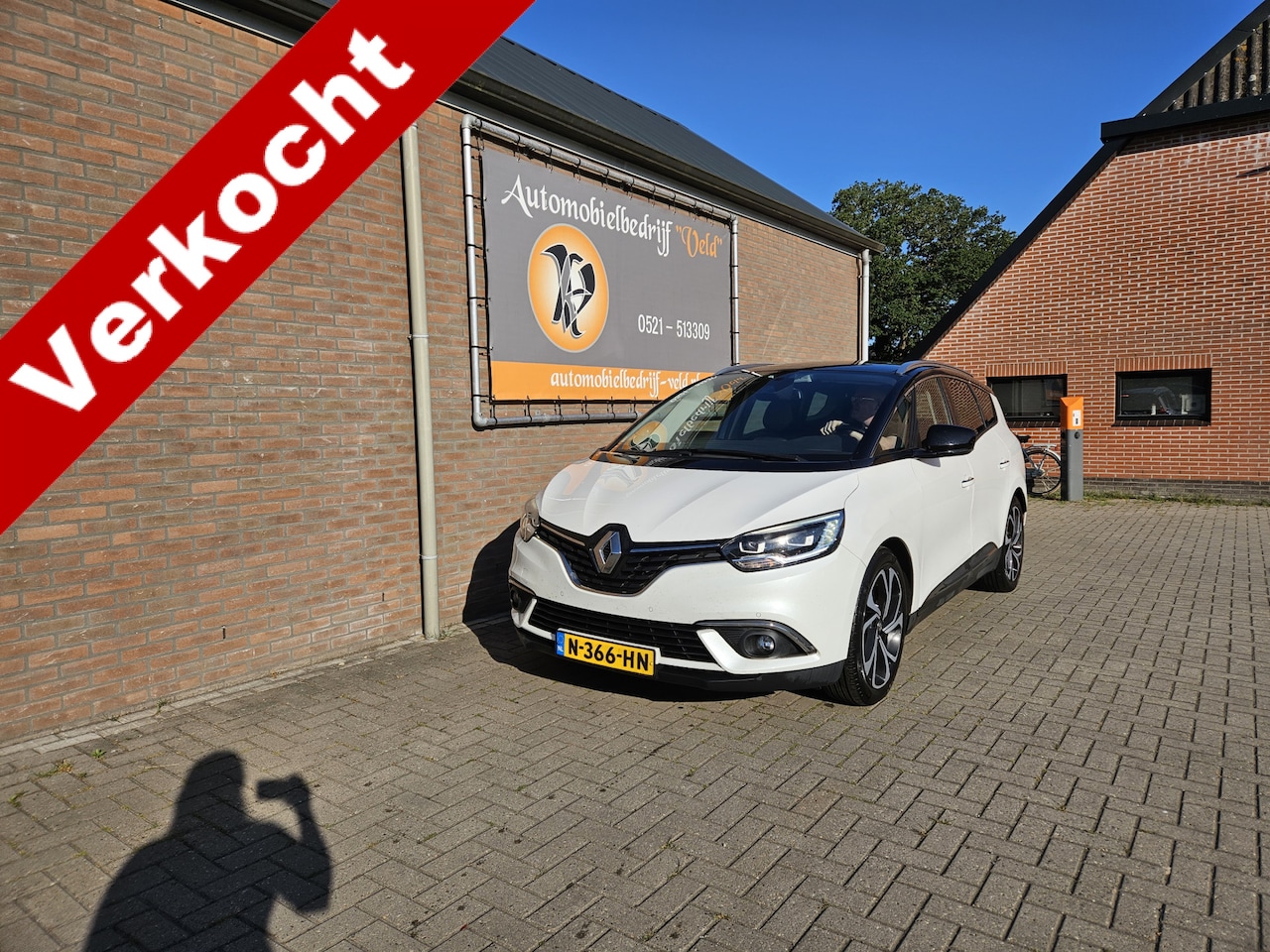 Renault Grand Scénic - 1.3 TCe Bose 7p. 1.3 TCe Bose 7p. (koppakking defect) - AutoWereld.nl