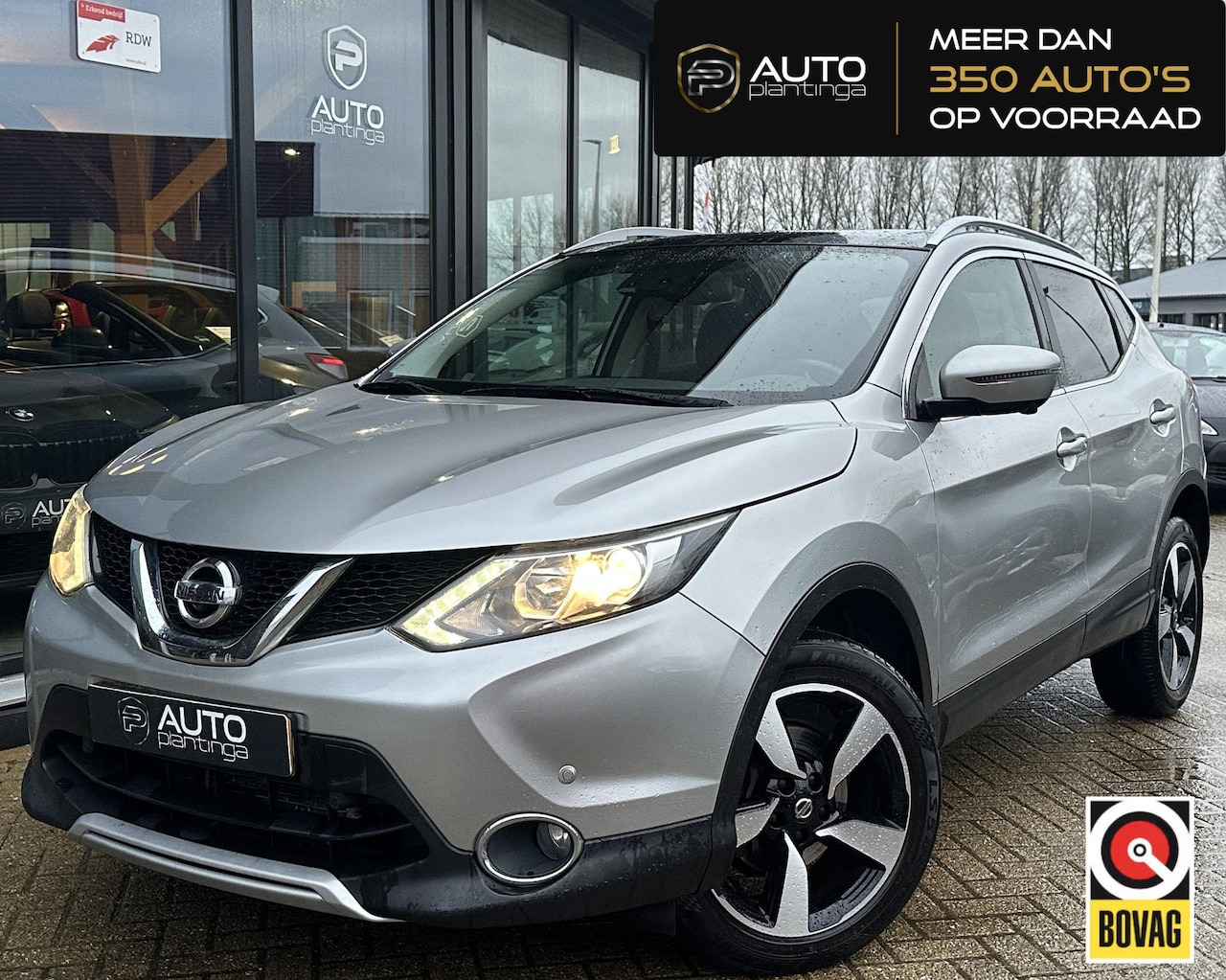 Nissan Qashqai - 1.2 Connect Edition | AUTOMAAT | BOMVOL | NL Auto | 360 Camera | Pano | Trekhaak | Keyless - AutoWereld.nl