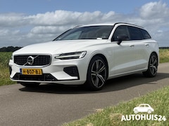 Volvo V60 - 2.0 T8 Twin Engine AWD 390pk R-Design 360|PANO|HUD|TREKHAAK|NL-AUTO