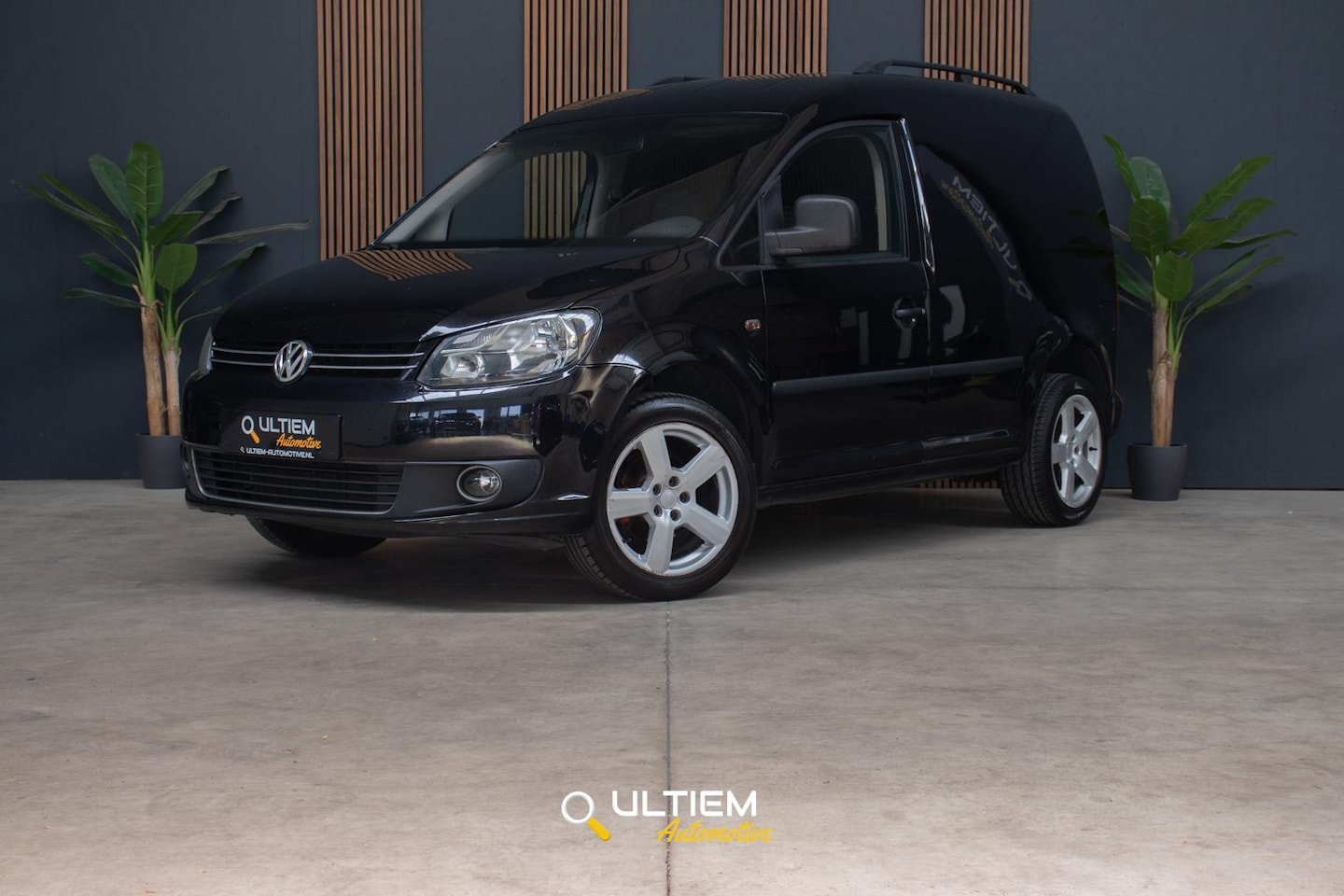 Volkswagen Caddy - 1.6 TDI GTI uitgevoerd | BTW - AutoWereld.nl