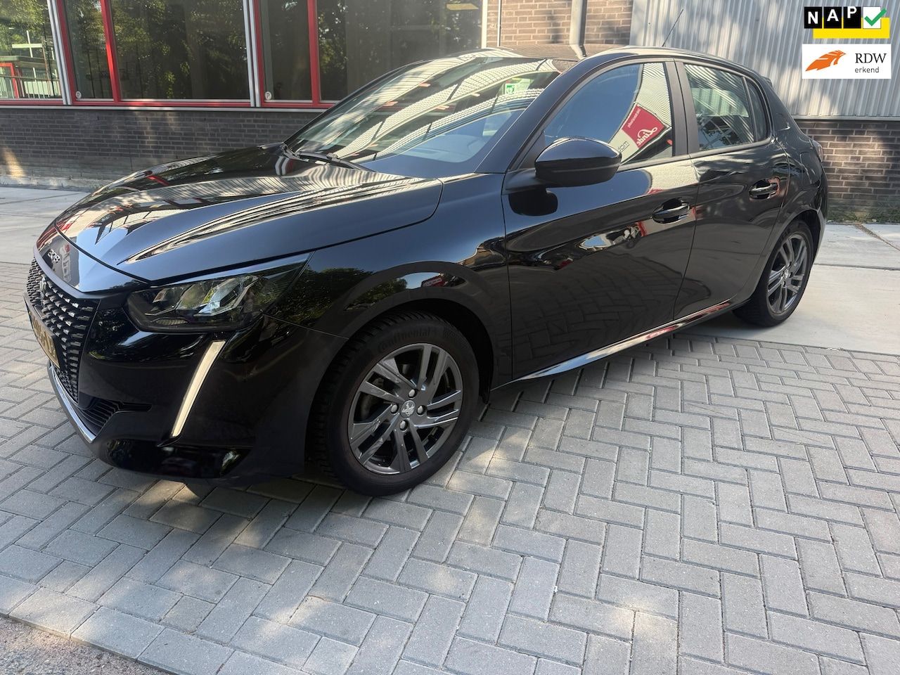 Peugeot 208 - 1.2 PureTech Blue Lease Active 1.2 PureTech Blue Lease Active - AutoWereld.nl