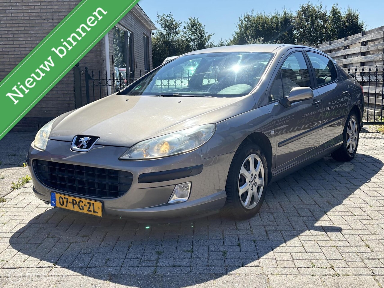 Peugeot 407 - 1.8-16V XR | apk | trekhaak | airco ! - AutoWereld.nl