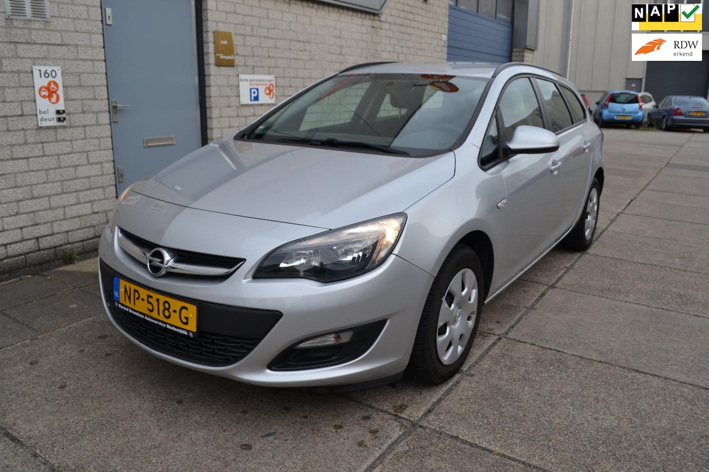 Opel Astra Sports Tourer - 1.4 Blitz1e eigenaar Airco... - AutoWereld.nl