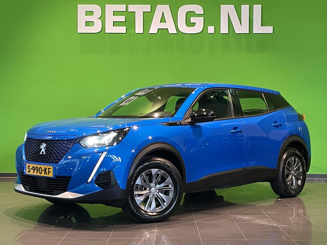Peugeot e-2008 - EV Active Pack 50 kWh | Stoelverwarming | - AutoWereld.nl