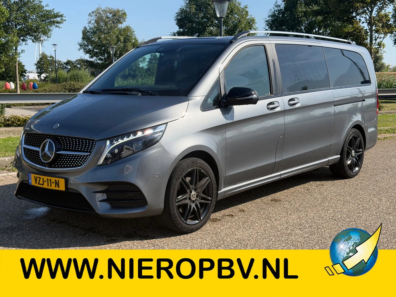 Mercedes-Benz V-klasse - 300d Extra Lang Avantgarde Edtion AMG 40000KM NL-Auto - AutoWereld.nl