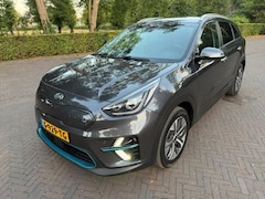 Kia e-Niro - ExecutiveLine 64kWh SOH 100%/Trekhaak/Acarplay/Navi/Led/Leer