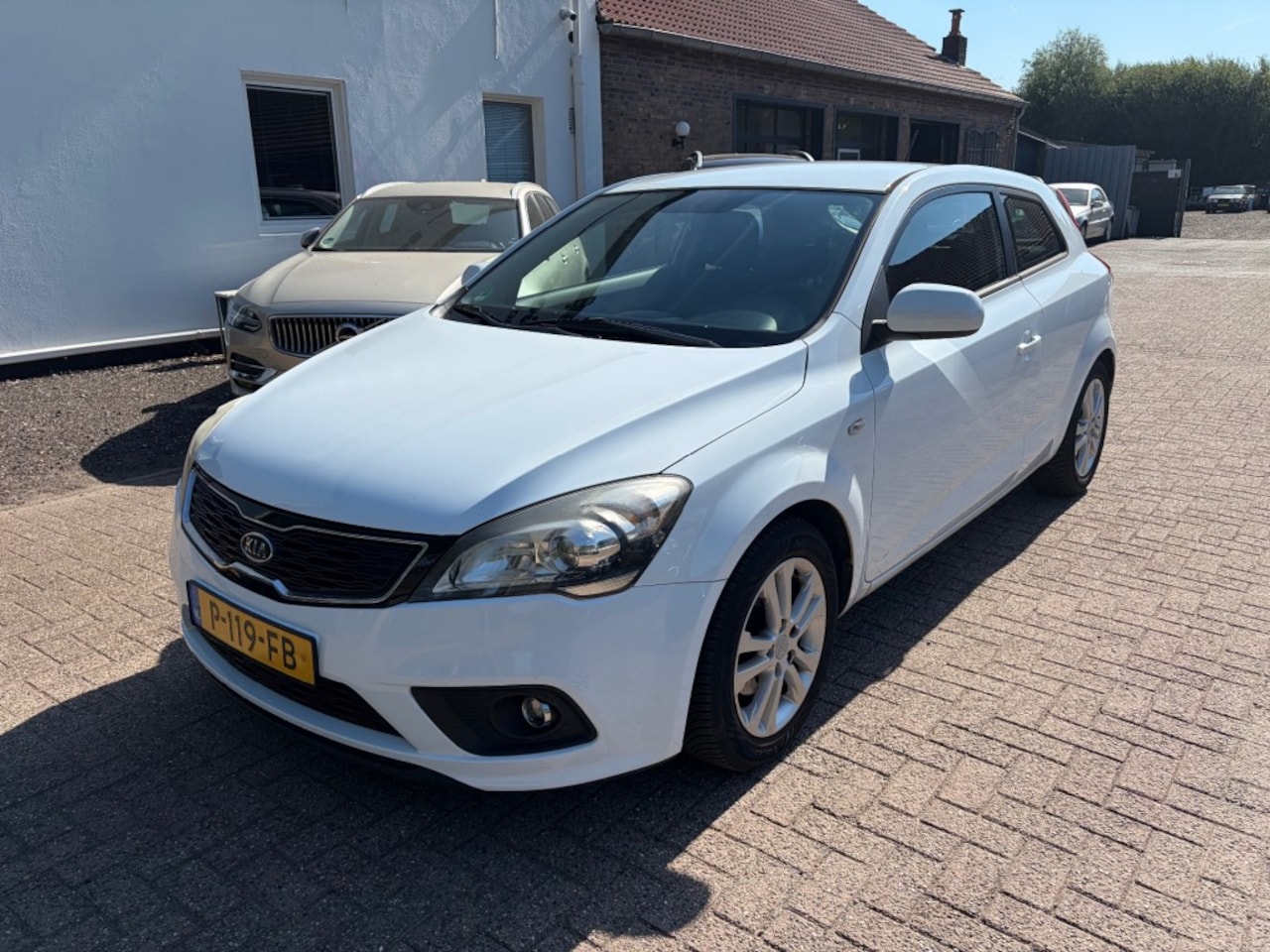 Kia Cee'd - 1.6 CVVT Brooklyn - AutoWereld.nl