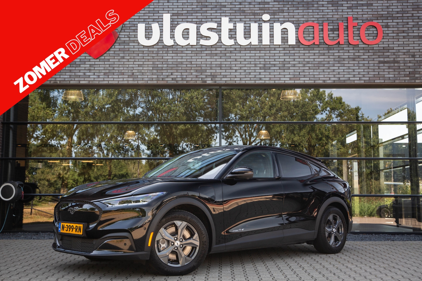 Ford Mustang Mach-E - RWD 75 kWh , Stoel/stuurverwarming, Rondomzicht camera, Apple Carplay, - AutoWereld.nl