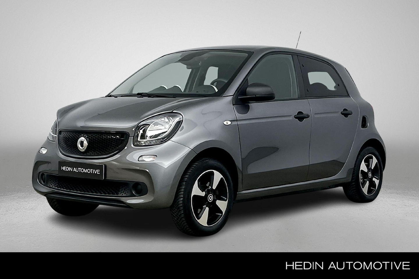 Smart Forfour - 1.0 Automaat Business Solution | Airco | Cruise Control | Lichtmetalen Wielen - AutoWereld.nl